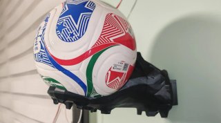 Soporte de Pared para Balón de Fútbol