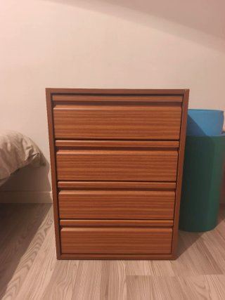 Cajonera de madera color cerezo