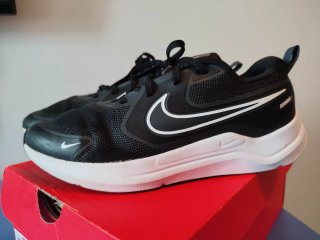 Zapatillas Nike Cosmic runner Negras Talla 39