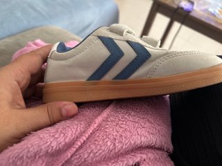 Zapatillas Hummel para niño numero 28
