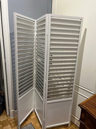 Biombo de madera blanco