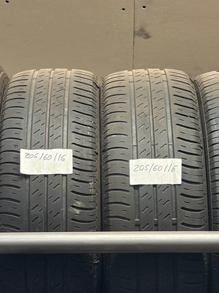 Neumáticos 205/60 R16