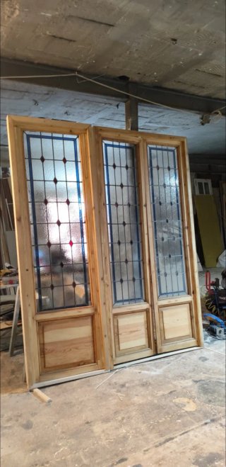 Puertas antiguas cristaleras plomadas