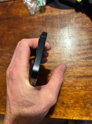 iPhone 13 practicamente nuevo