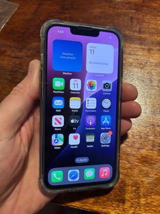 iPhone 13 practicamente nuevo