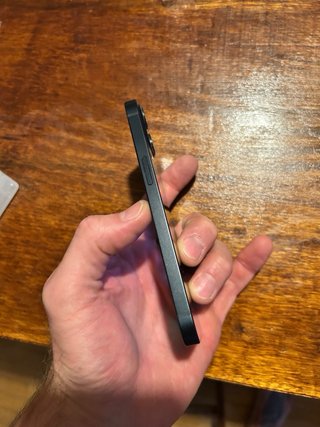 iPhone 13 practicamente nuevo