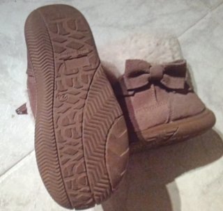 Botas niña piel con lazo y borreguito
