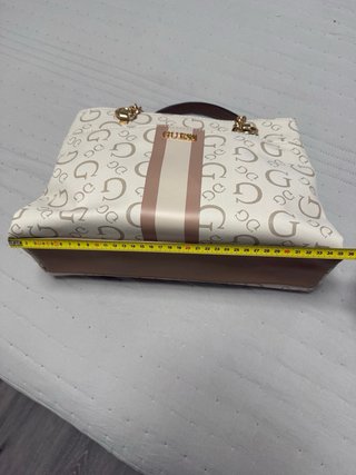 Bolso Guess Beige y Dorado