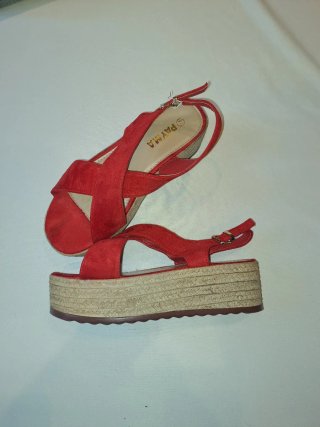 Sandalias Rojas con Plataforma Payma Talla 38