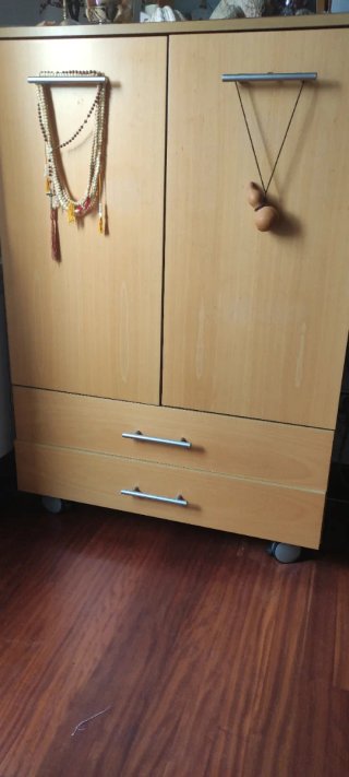 Mueble madera con baldas y cajones