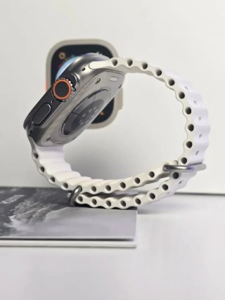 Reloj Apple Watch Ultra correa blanca
