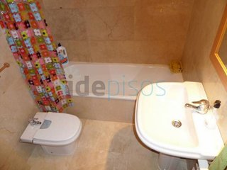 Piso en alquiler en Puerto Chico en Santander