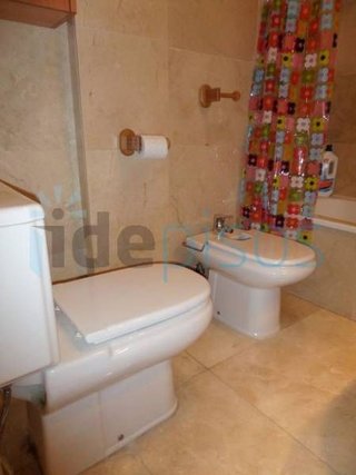 Piso en alquiler en Puerto Chico en Santander