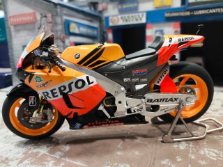 Moto Honda Repsol