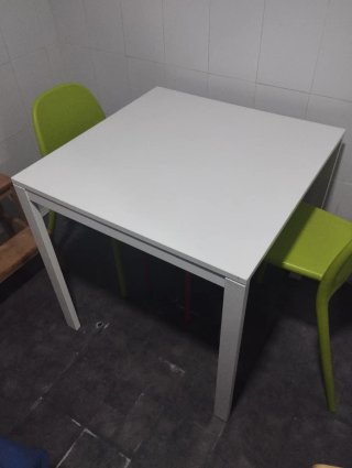 Mesa IKEA MELLTORP Blanca