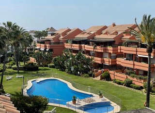 Piso en alquiler en Puerto Banús en Marbella