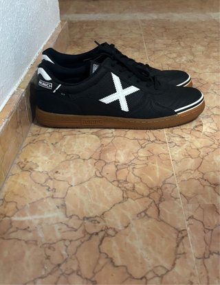 Zapatillas Munich G3 Negras Marrones