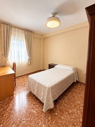 Piso en alquiler en Doctor Fedriani en Sevilla