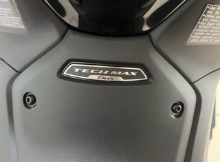 Yamaha TMax Techmax 560 (2024) Dark Magma Mate