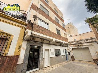 Piso en alquiler en Plaza de Toros - Santa Rita en Almería