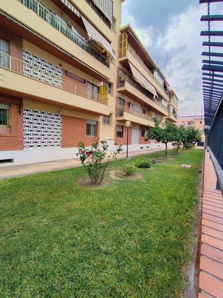 Piso en alquiler en Tómbola en Alicante