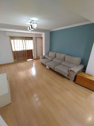 Piso en alquiler en Tómbola en Alicante