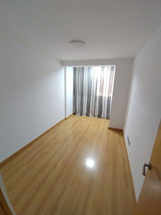 Piso en alquiler en Tómbola en Alicante