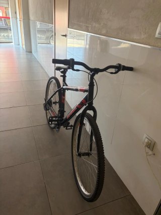 Bicicleta  buen estado sin frenos