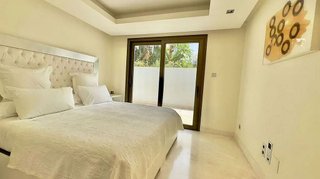 Chalet en alquiler en Lomas de Marbella Club en Marbella