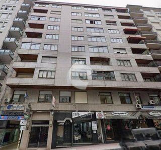 Piso en venta en Centro en Ourense