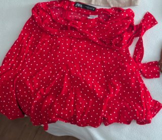 Shorts falda Zara rojos con lunares