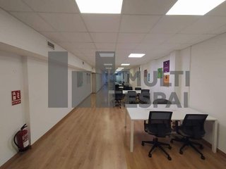 Local comercial en alquiler en La Nova Esquerra de l'Eixample en Barcelona