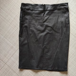 Gonna in similpelle nera Morgan
