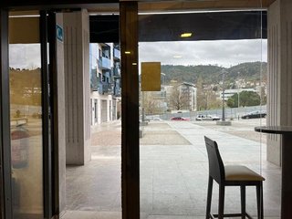 Local comercial en venta en As Lagoas en Ourense