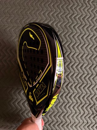 Pala de pádel VIBORA Black Mamba Carbon