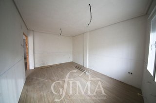 Casa adosada en venta en Tomelloso