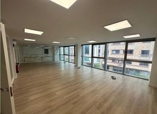 Oficina en alquiler en Plaza España - Villa Pilar - Reyes Católicos - Vadillos en Burgos