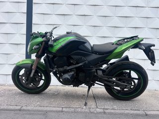 Kawasaki Z750 Naked Verde/Negra