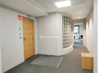 Oficina en venta en Centro en Logroño