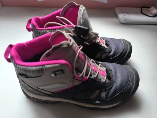 Botas montaña niña Quechua Talla 35