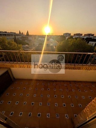 Piso en alquiler en Reina Mercedes - Heliópolis en Sevilla