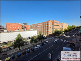 Piso en alquiler en Reina Mercedes - Heliópolis en Sevilla