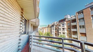 Piso en alquiler en Paseo Sagasta en Zaragoza
