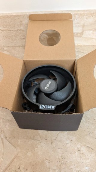 Disipador AMD Wraith Stealth AM5/AM4-NUEVO
