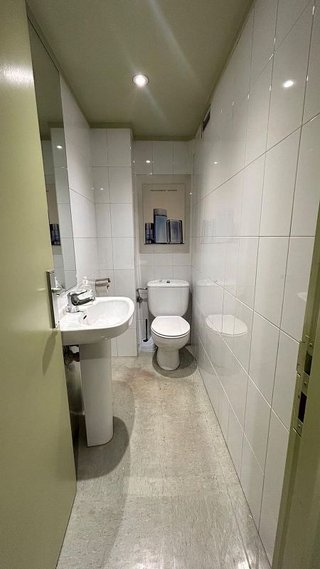 Local comercial en venta en Ermitagaña - Mendebaldea en Pamplona