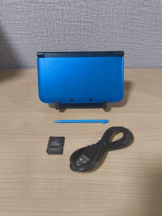 Nintendo 3DS XL blu + accessori con giochi