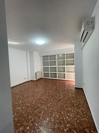 Piso en alquiler en Trinitat en Valencia