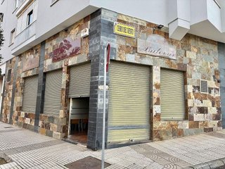 Local comercial en venta en Maria Auxiliadora - Barriada LLera en Badajoz