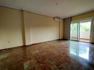 Piso en venta en Avenida de las Ciencias en Sevilla