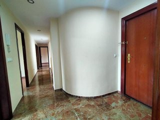 Piso en venta en Avenida de las Ciencias en Sevilla